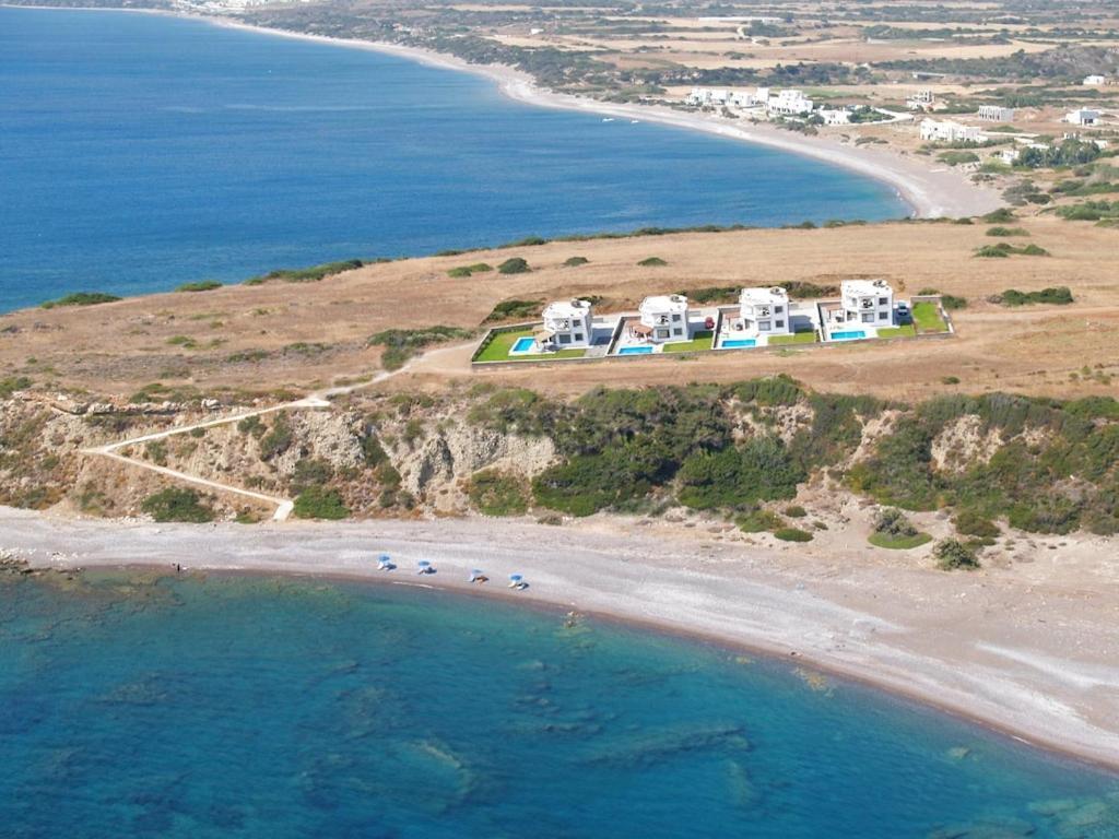 Olga Luxury Beach Front Villas Lakhaniá Extérieur photo