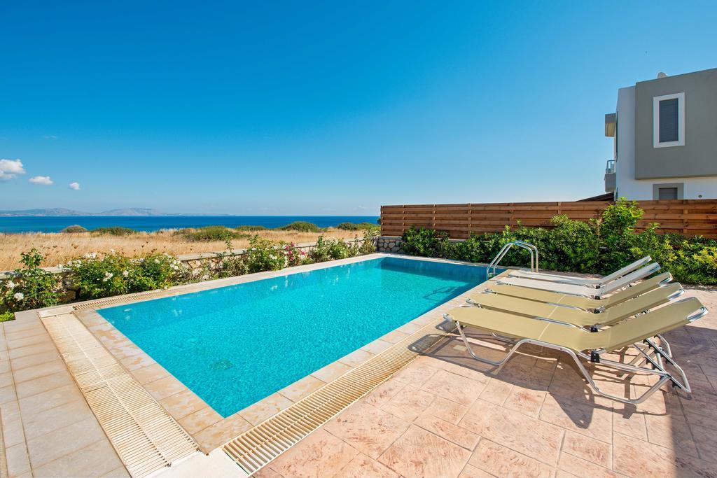 Olga Luxury Beach Front Villas Lakhaniá Extérieur photo