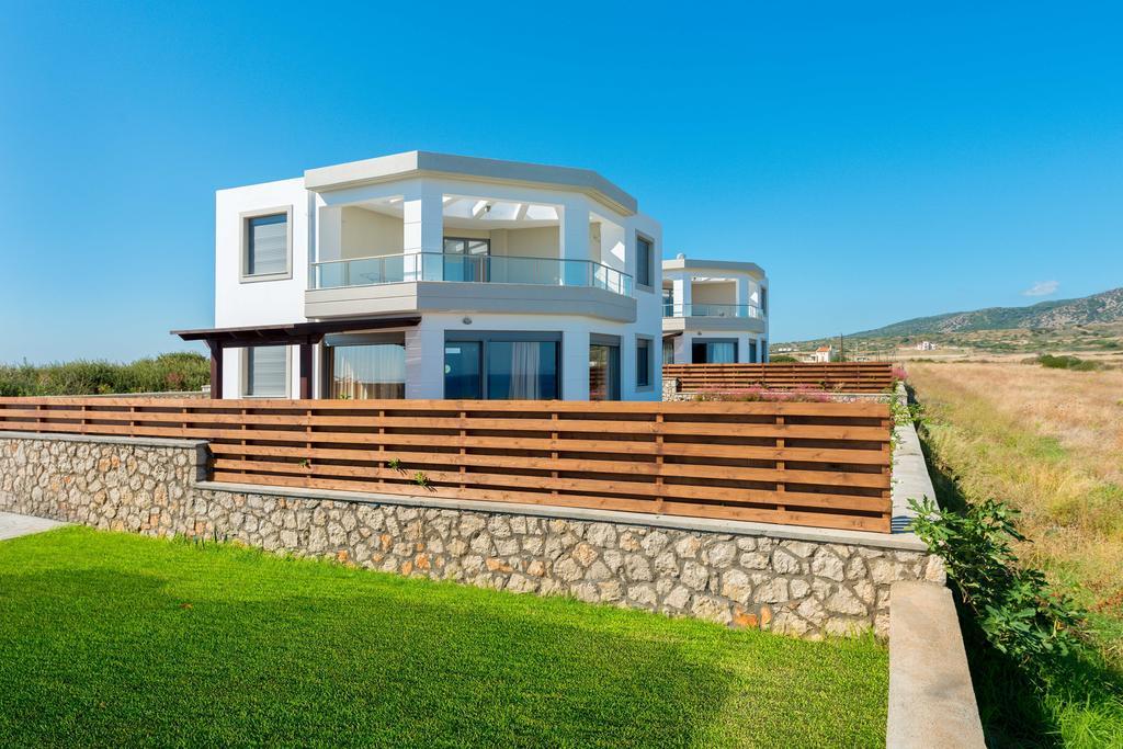 Olga Luxury Beach Front Villas Lakhaniá Extérieur photo