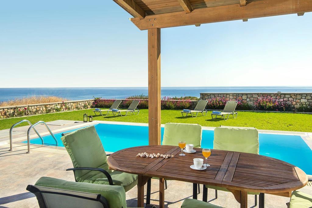 Olga Luxury Beach Front Villas Lakhaniá Extérieur photo