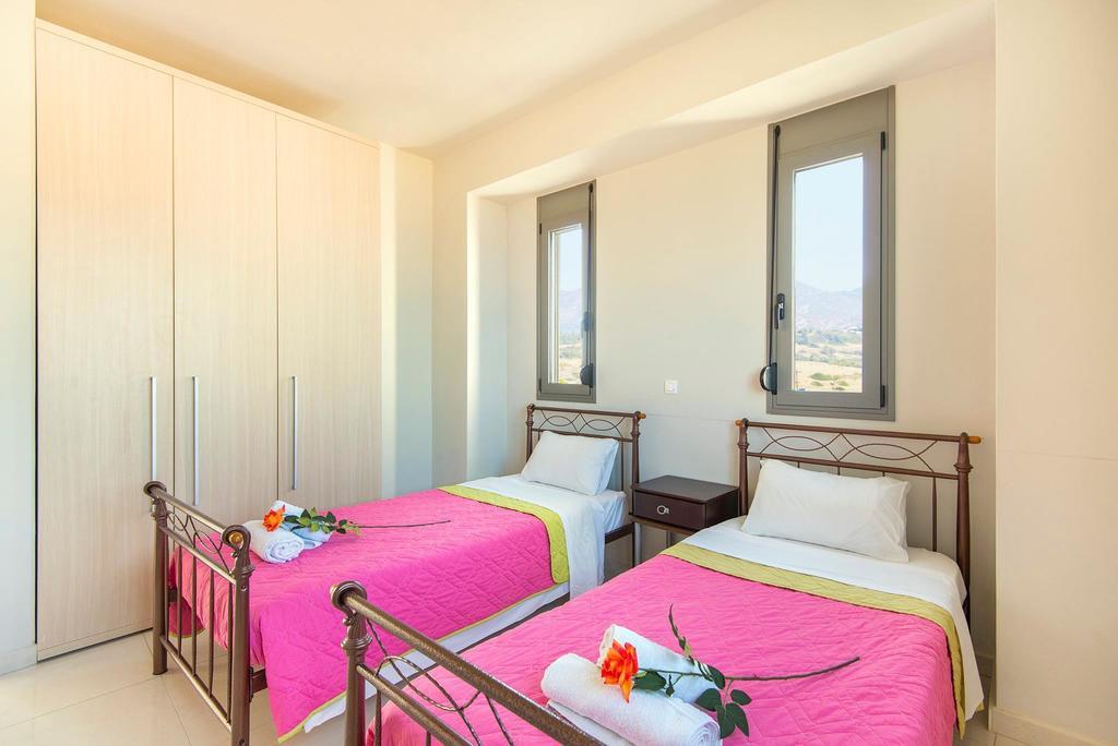 Olga Luxury Beach Front Villas Lakhaniá Extérieur photo